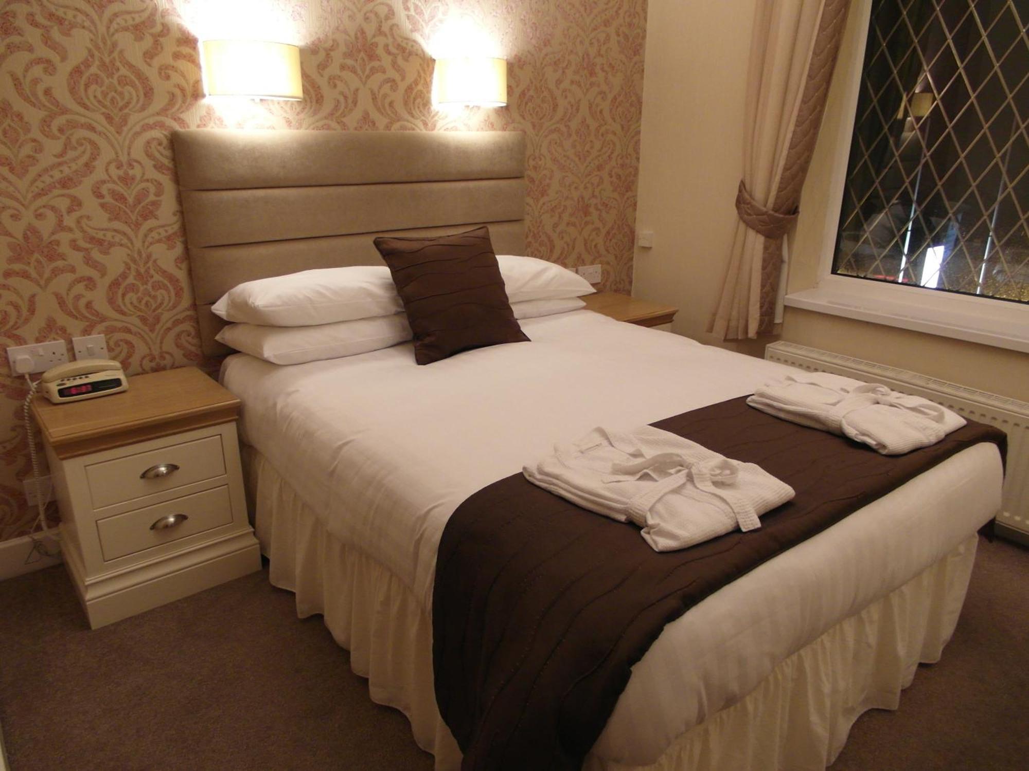 Bedford Hotel ليثام سانت أنيه الغرفة الصورة