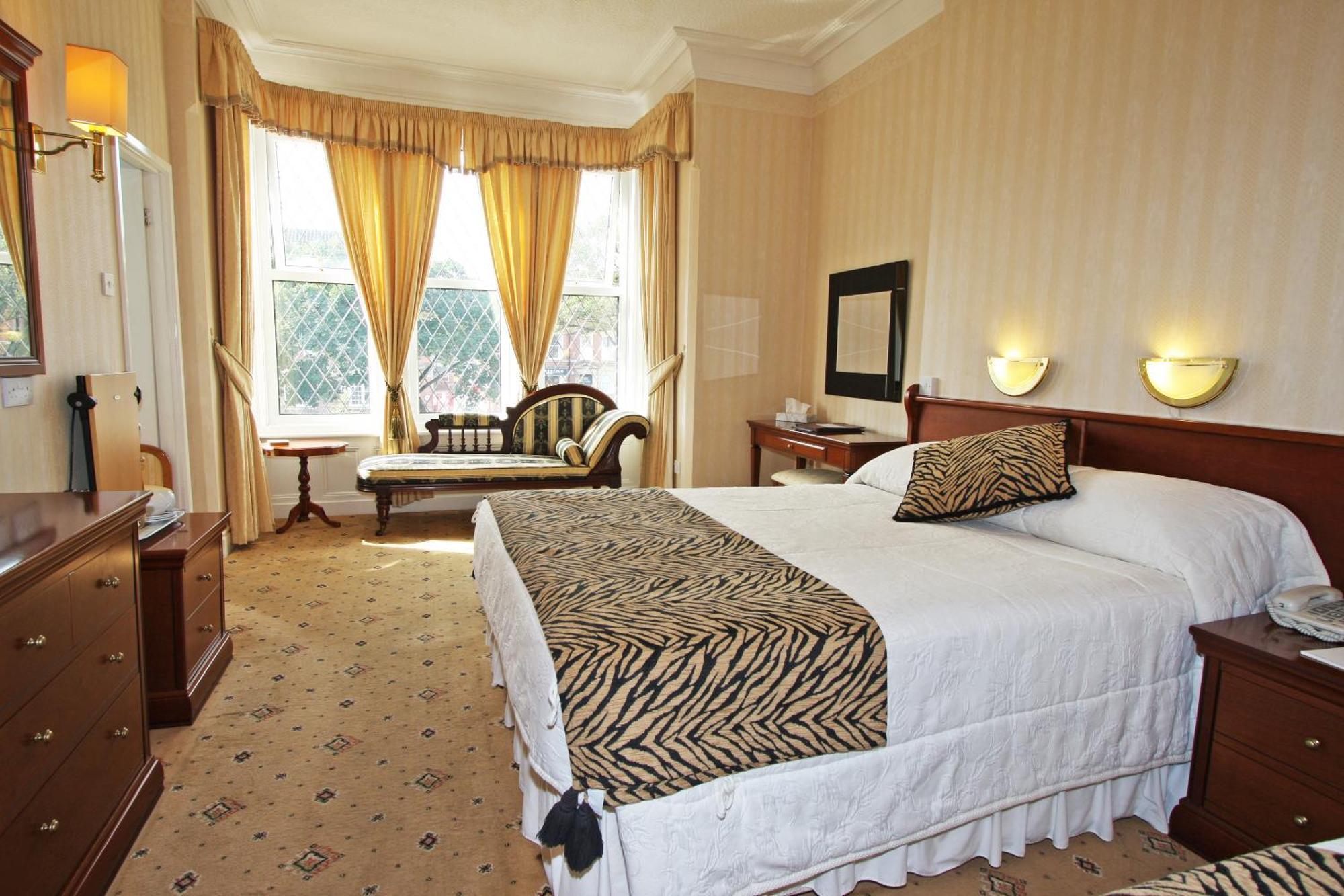 Bedford Hotel ليثام سانت أنيه الغرفة الصورة