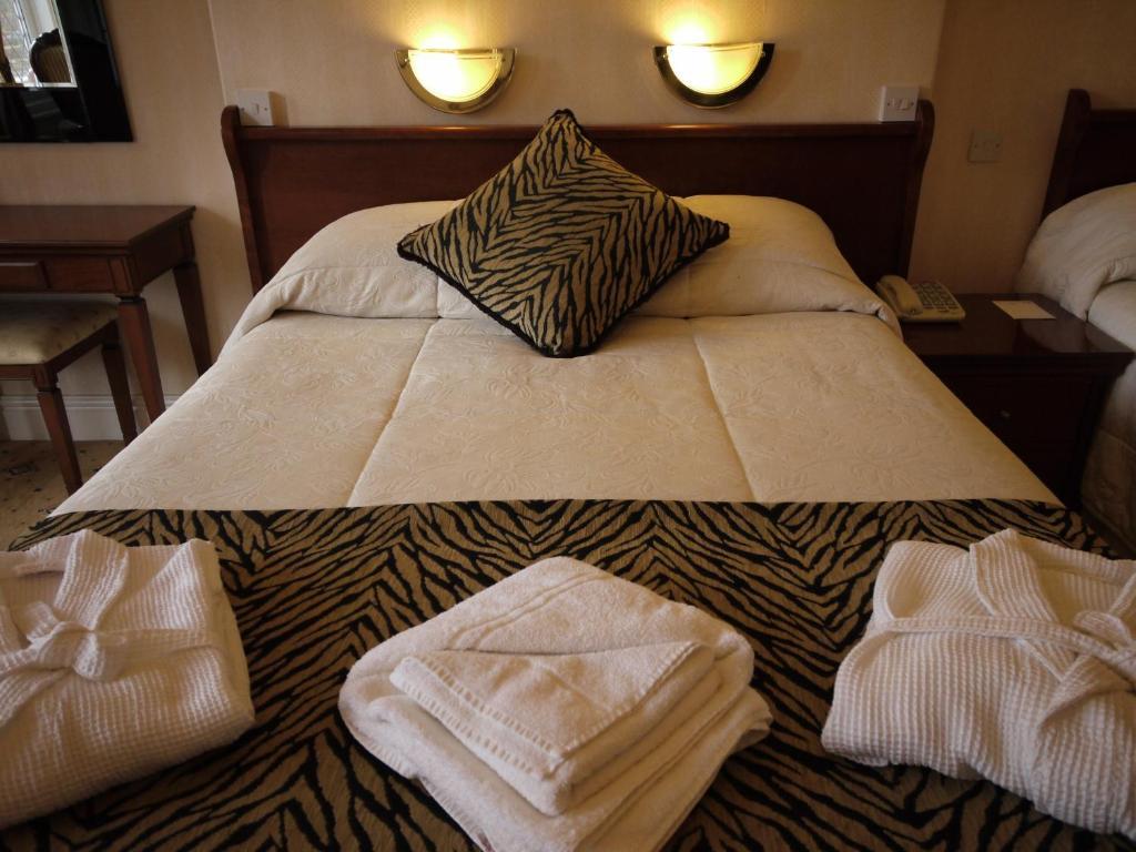 Bedford Hotel ليثام سانت أنيه الغرفة الصورة