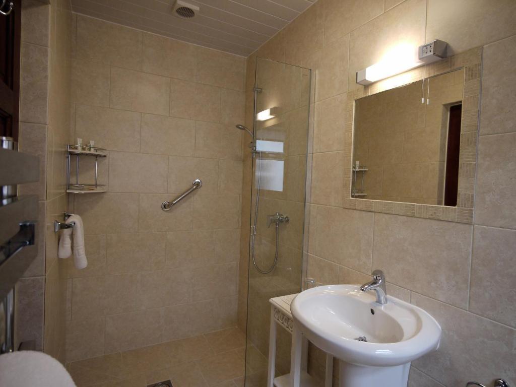Bedford Hotel ليثام سانت أنيه الغرفة الصورة