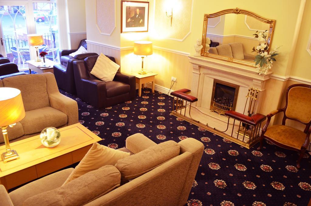 Bedford Hotel ليثام سانت أنيه المظهر الخارجي الصورة