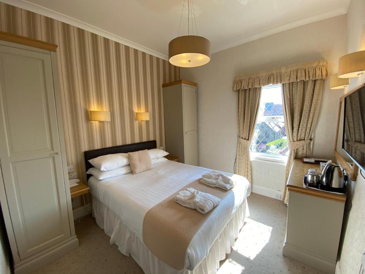 Bedford Hotel ليثام سانت أنيه المظهر الخارجي الصورة