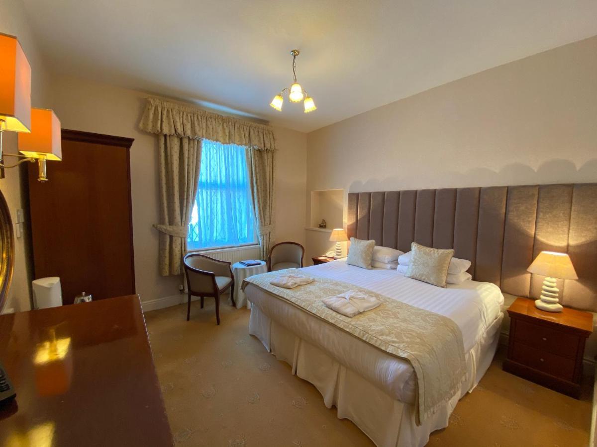 Bedford Hotel ليثام سانت أنيه المظهر الخارجي الصورة